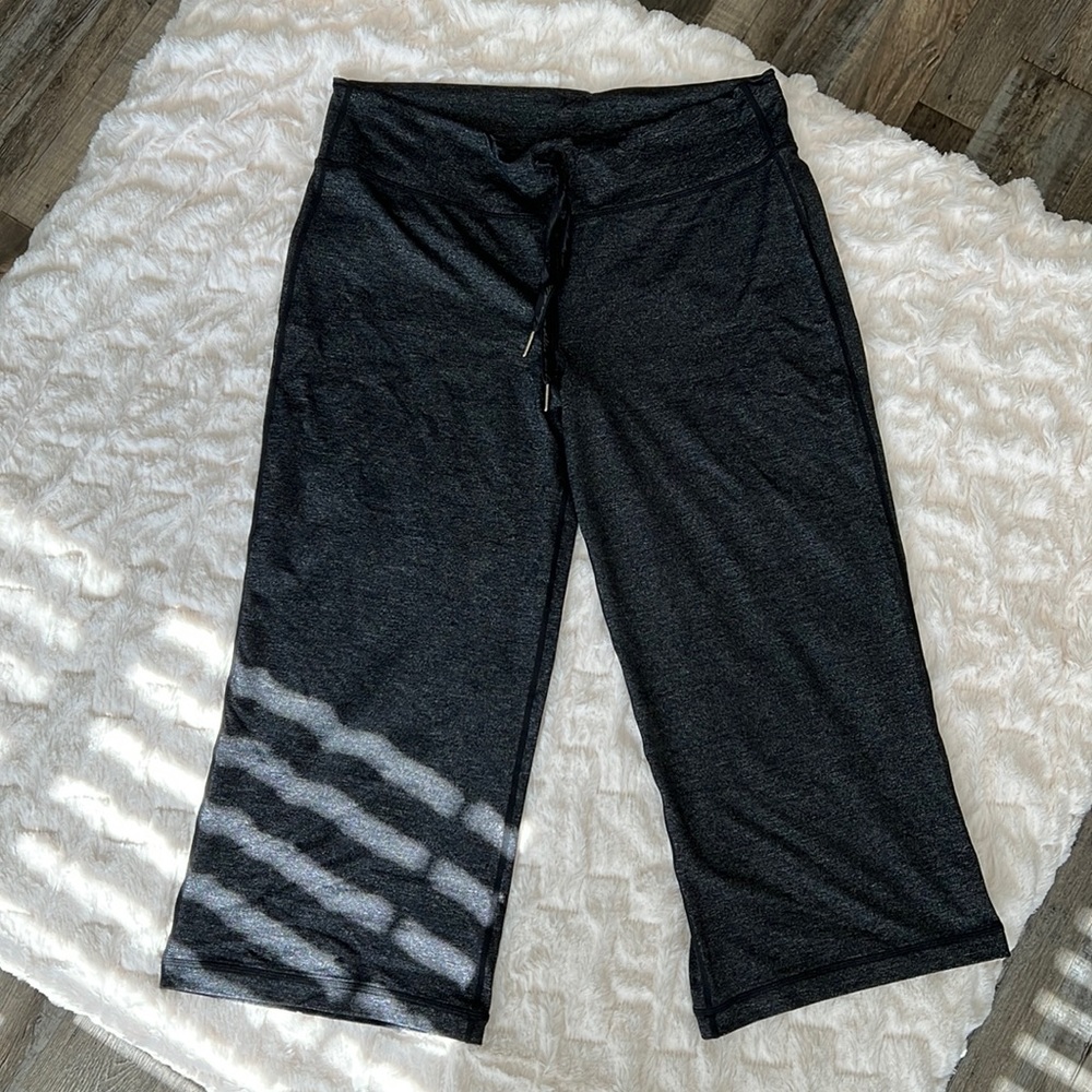 Lululemon Wide Leg Crop Legging